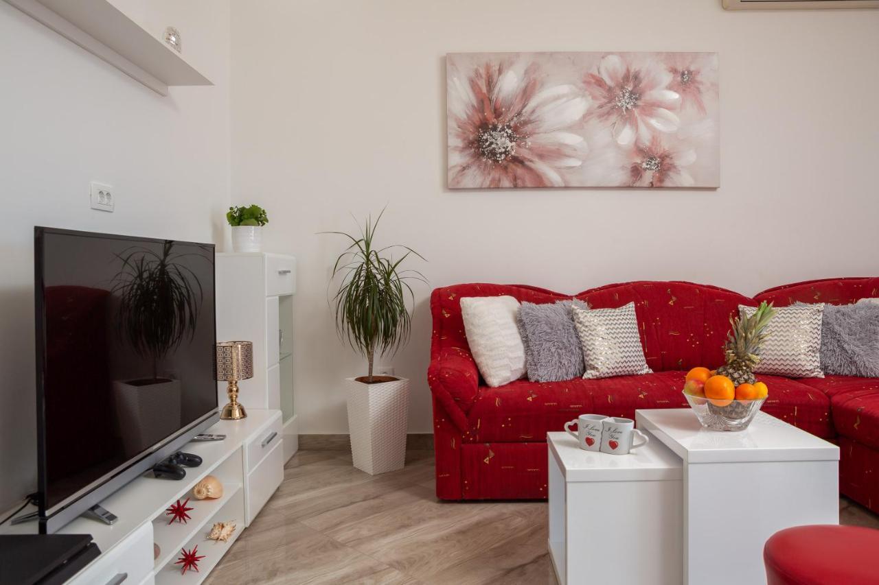 Fba Family Beach Apartments Omiš Exterior foto